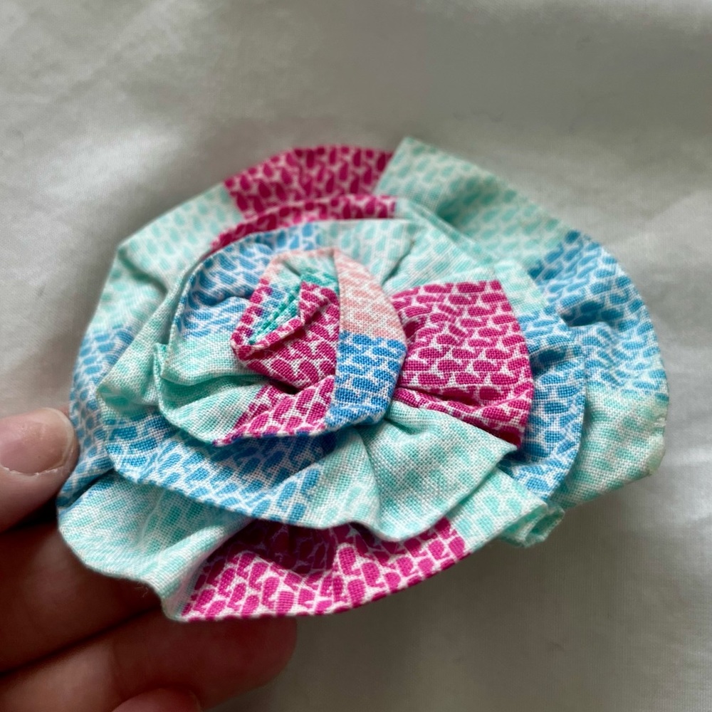 Vineyard Vines | Collar Slide On Rosette Pet Accessory | Patchwork Whales